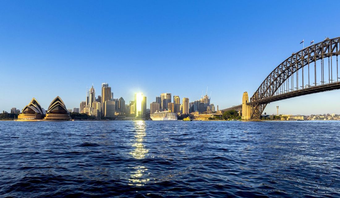 https://needabreak.com/cms/wp-content/uploads/2018/12/Sydney-Harbour-in-Summer.-Image-courtesy-of-Destination-NSW-e1544135124700-1100x640.jpg