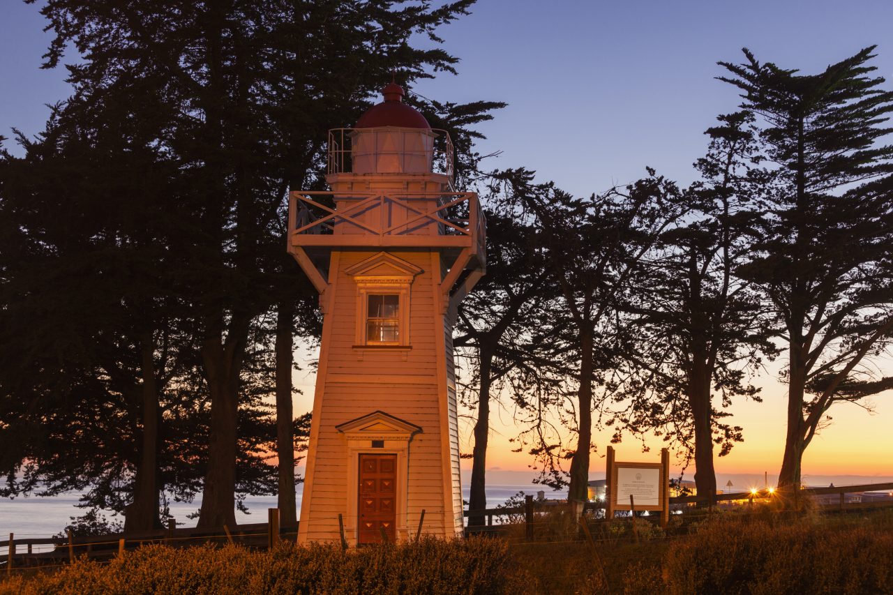 New Zealand, South Island, Canterbury, Timaru, Timaru Lighthouse at dawn