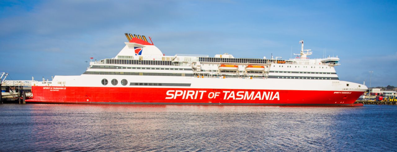 image of the Spirit of Tasmania at a dock