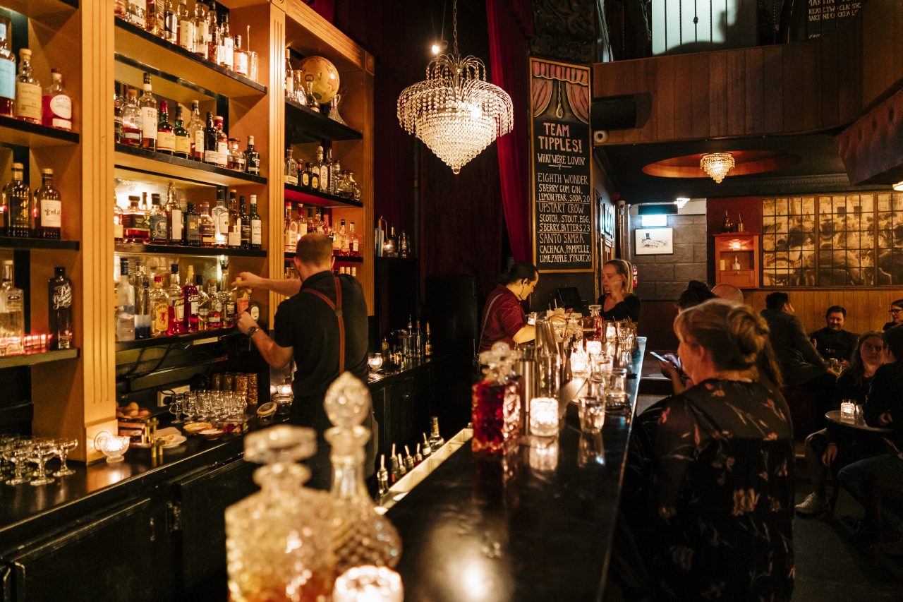 1806 Cocktail Bar